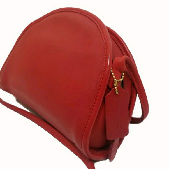 Coach Handbags - ⬇️COACH Rare Vintage Kimball Leather Zip Crossbody